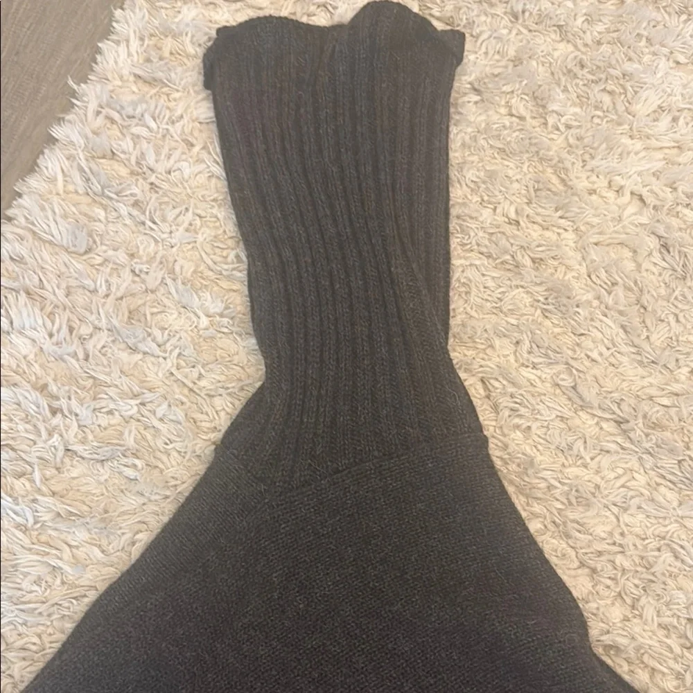 Gray Asymmetrical wool Poncho - Picture 8 of 9